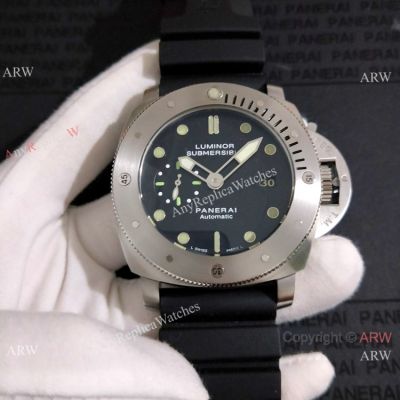 Copy Panerai Luminor Submersible PAM305 Men Watch SS Black Rubber Band